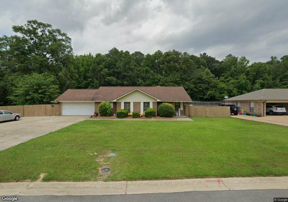 39 Kimberley Dr, Laurel, MS 39440 - photo 1