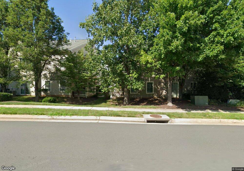 11265 Wortham Crest Cir, Manassas, VA 20109 - photo 1