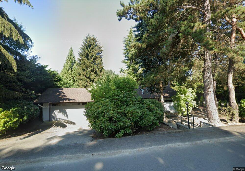 3039 Hunts Point Cir, Hunts Point, WA 98004 - photo 1