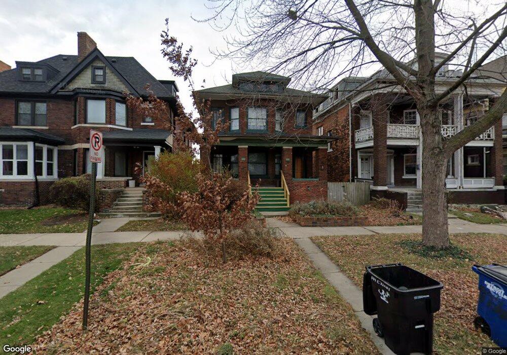 532 E Kirby St, Detroit, MI 48202 - photo 1