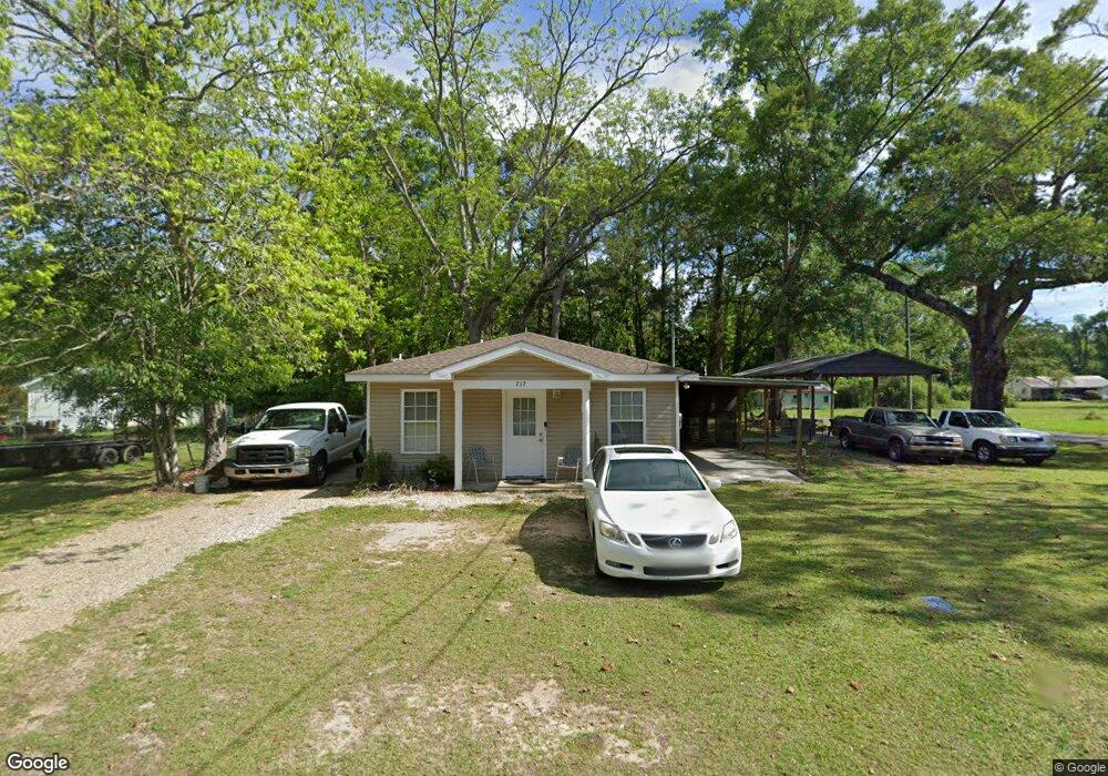 717 Fifth St, Picayune, MS 39466 - photo 1