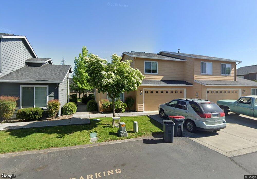 2552 Mistletoe Ct unit 38, Central Point, OR 97502 - photo 1