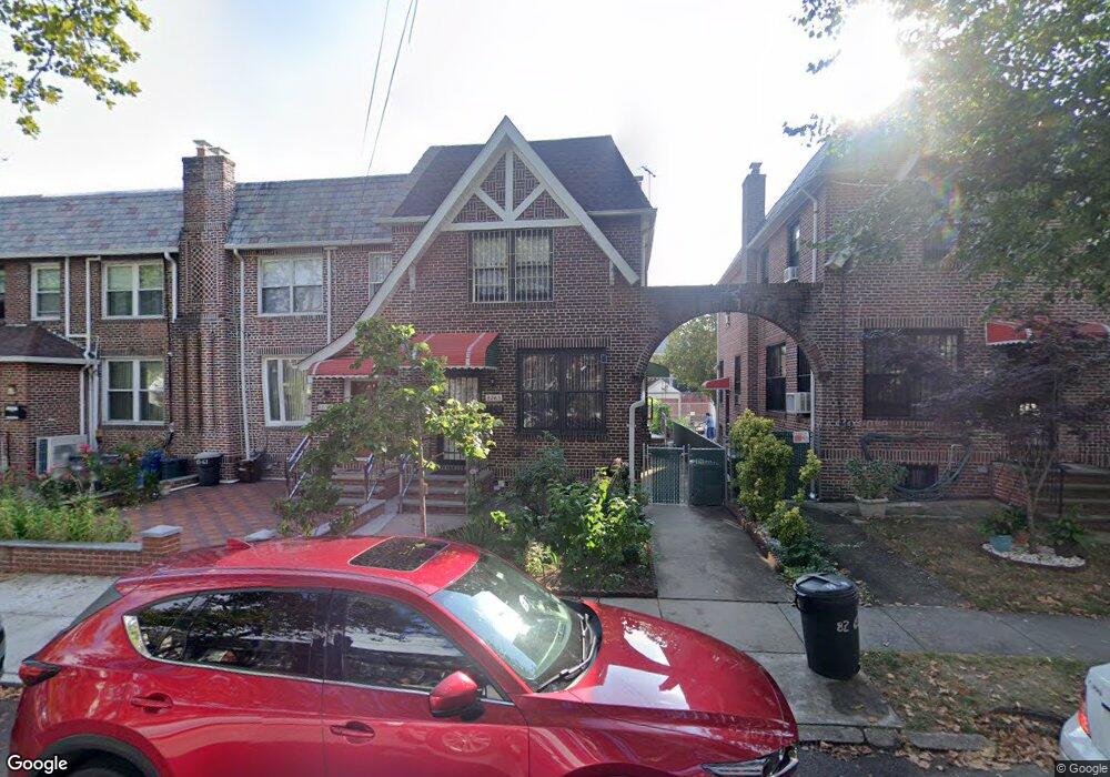 8263 167th St, Jamaica, NY 11432 - photo 1