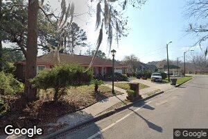 709 W 57th St, Savannah, GA 31405
