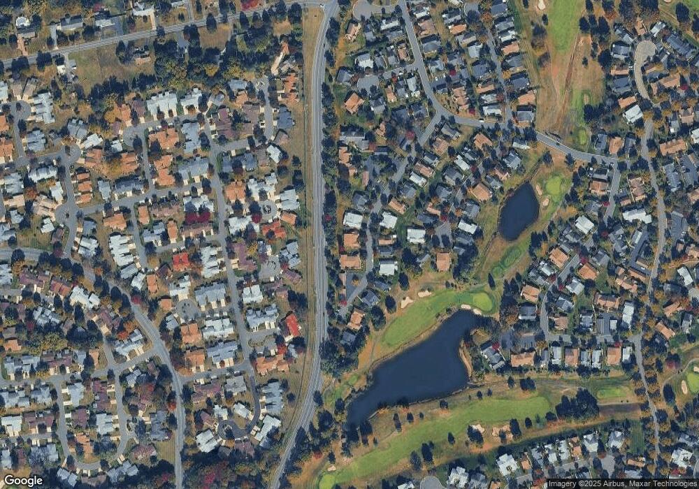 16B Benjamin Franklin Dr, Monroe Township, NJ 08831 - photo 1