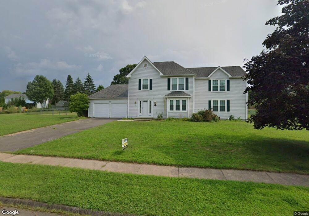 10 Vicki Ln, Cromwell, CT 06416 - photo 1