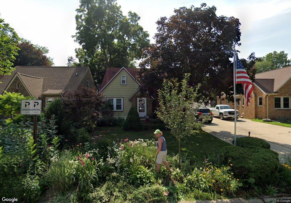 1017 26th St SE, Cedar Rapids, IA 52403 - photo 1