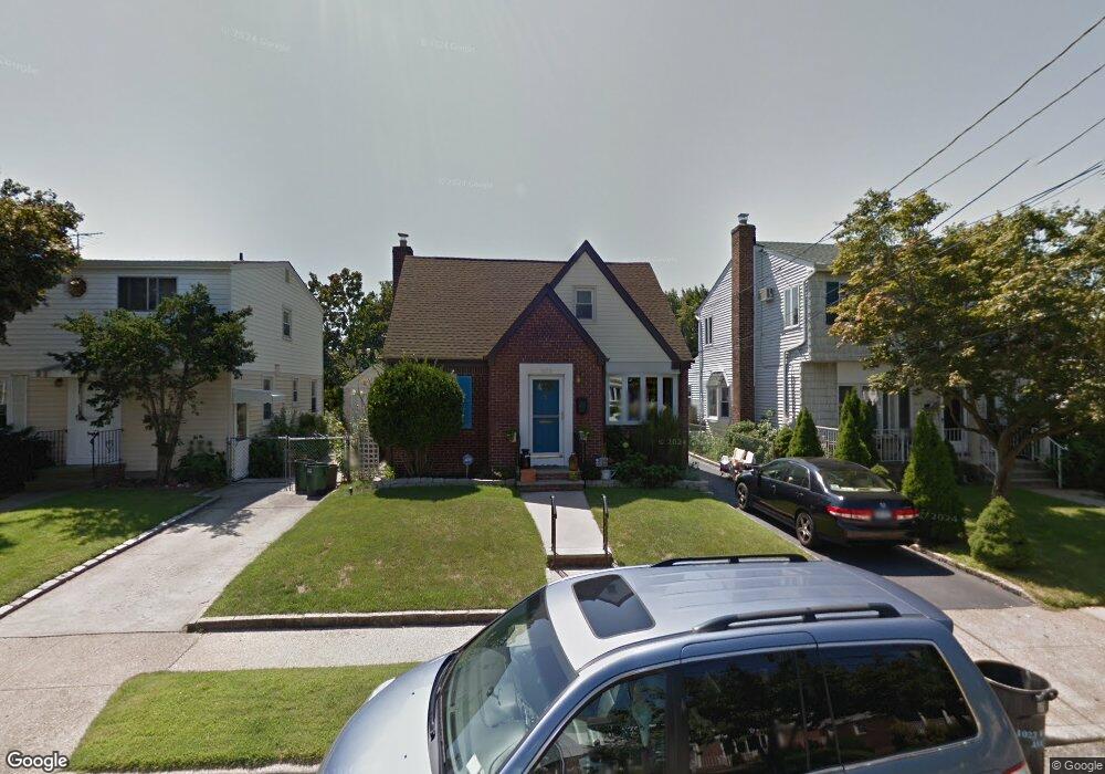 1023 Wool Ave, Franklin Square, NY 11010 - photo 1