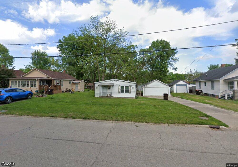 884 S State St, Lincoln, IL 62656 - photo 1