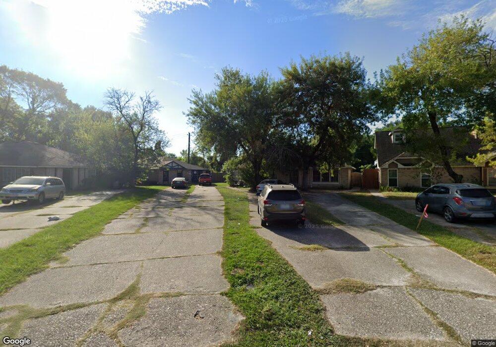 10004 Rosbrook Dr, Houston, TX 77038 - photo 1
