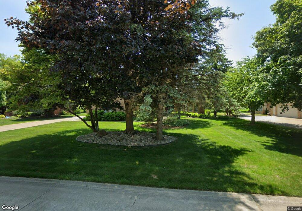 3411 Wedgewood Dr, Rochester Hills, MI 48306 - photo 1