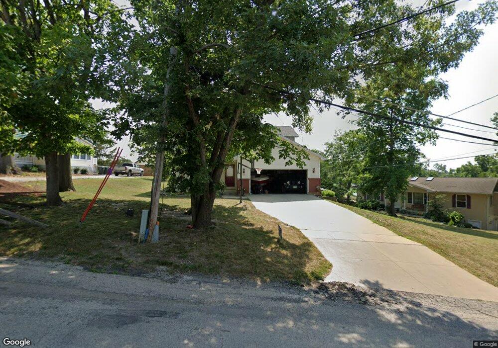 1217 Hillside Dr NW, Cedar Rapids, IA 52405 - photo 1