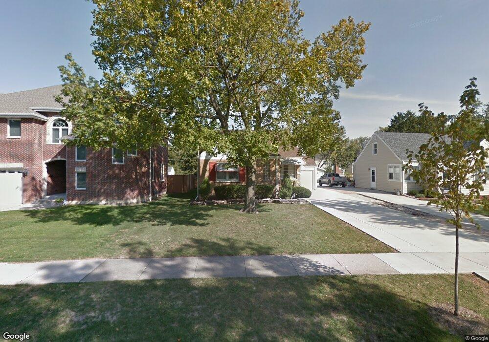 385 N Oak St, Elmhurst, IL 60126 - photo 1