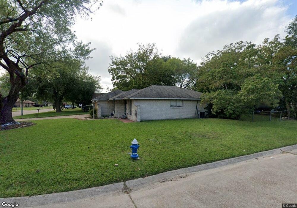 1410 Cool Spring Dr, Houston, TX 77088 - photo 1