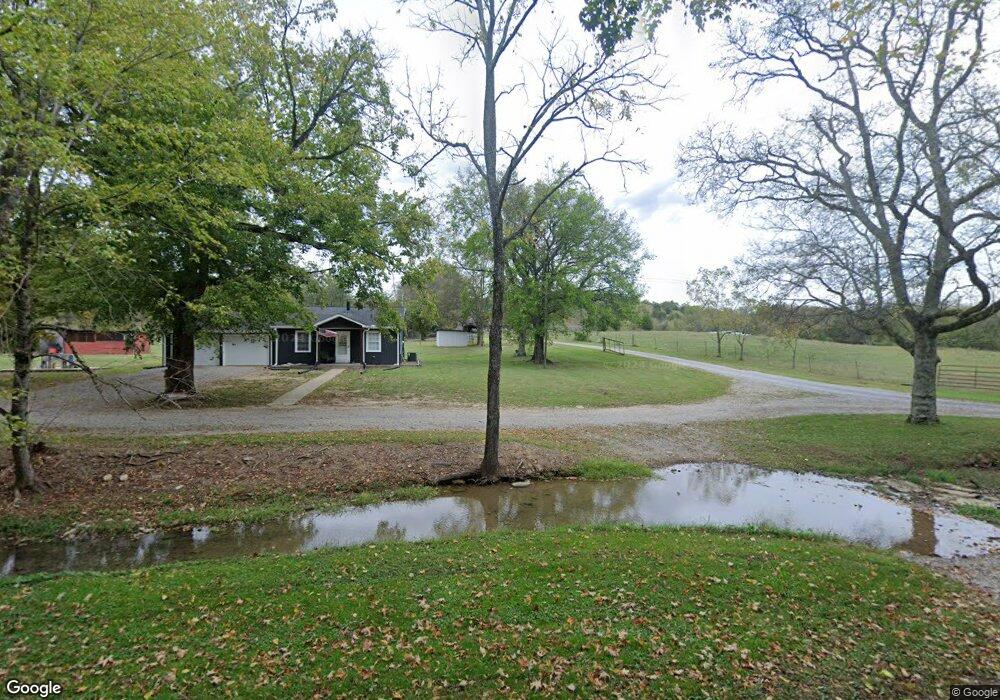 958 Goose Creek Rd, Shelbyville, TN 37160 - photo 1