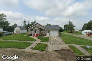 221 Des Moines St, Currie, MN 56123