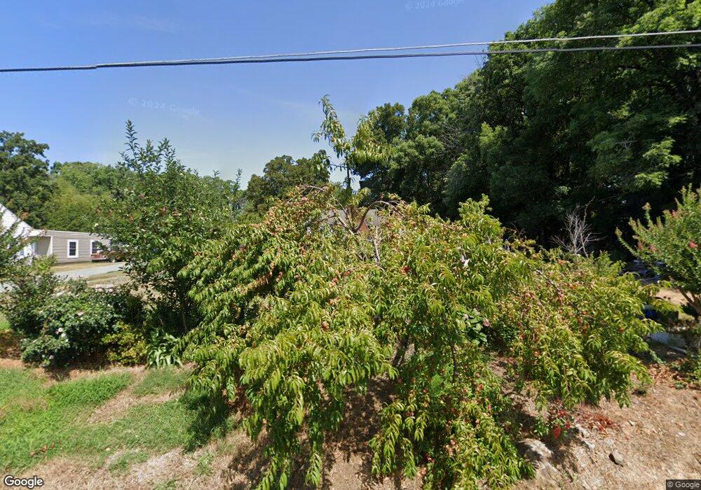 297 Cresent Dr, Asheboro, NC 27203 - photo 1