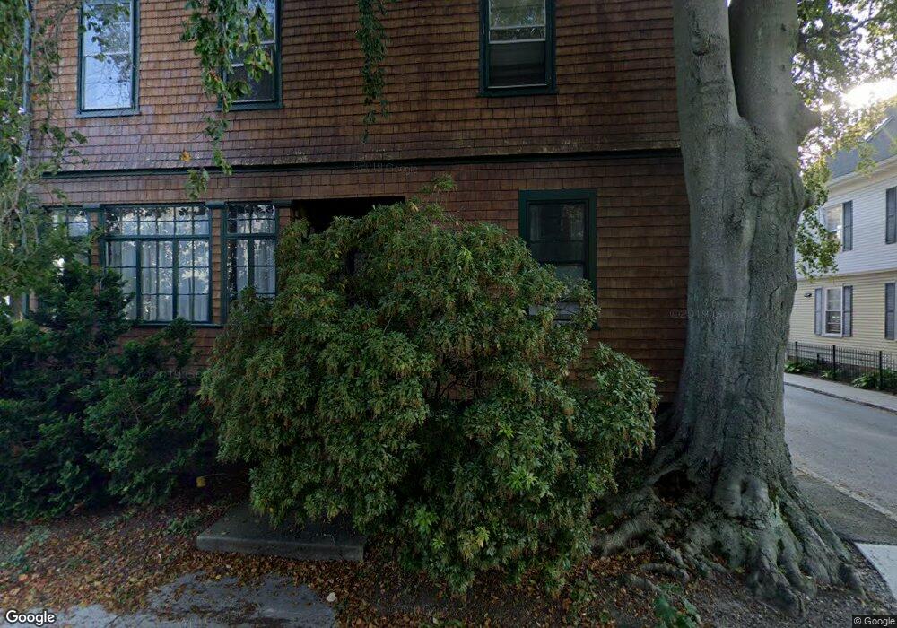 21 Cranston Ave, Newport, RI 02840 - photo 1