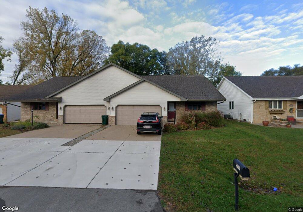 2117 Cloudview Ct, Appleton, WI 54914 - photo 1