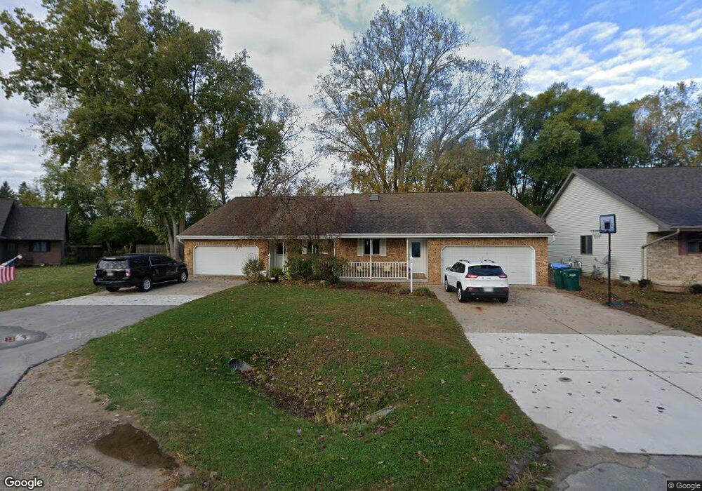 2107 Cloudview Ct, Appleton, WI 54914 - photo 1