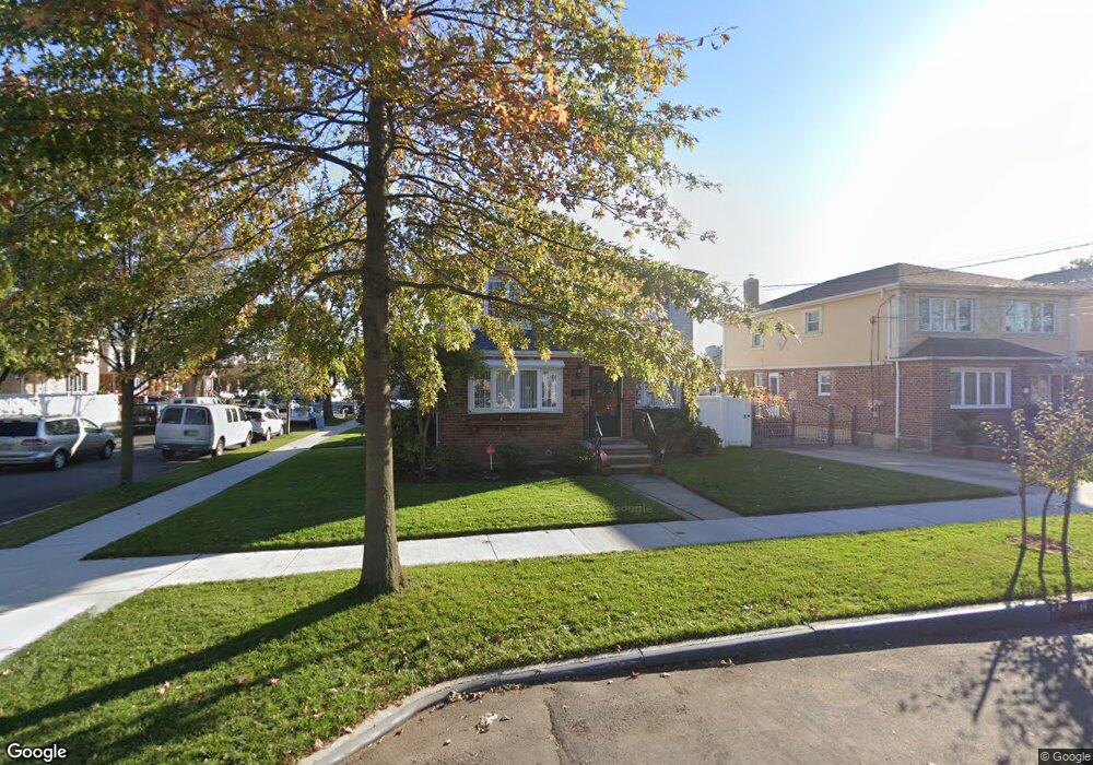 9418 149th Ave, Ozone Park, NY 11417 - photo 1