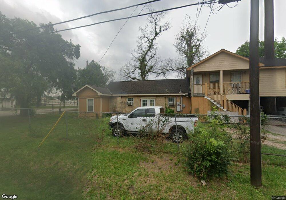 6119 Cochran St, Houston, TX 77022 - photo 1