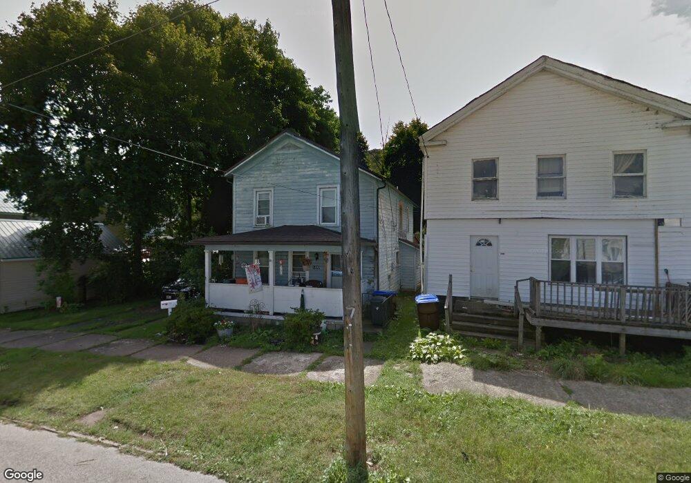 1409 Chestnut St, Franklin, PA 16323 - photo 1