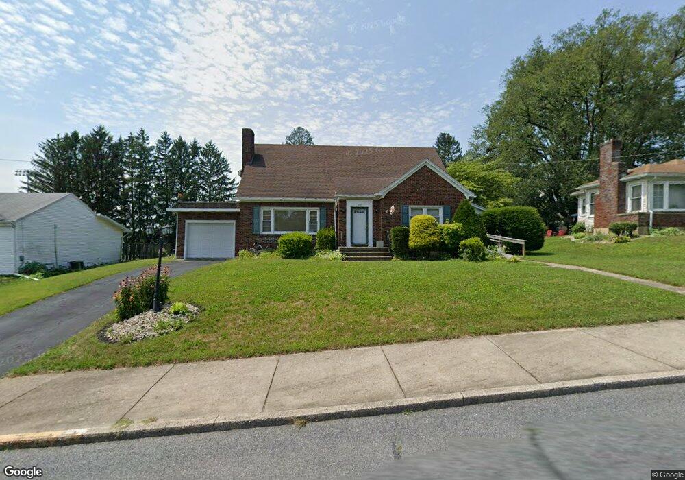 226 N 9th St, Lehighton, PA 18235 - photo 1