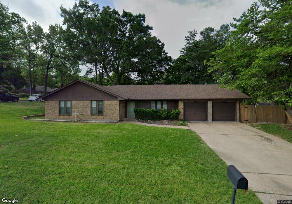 1107 Hubbard Dr, Tyler, TX 75703 - photo 1