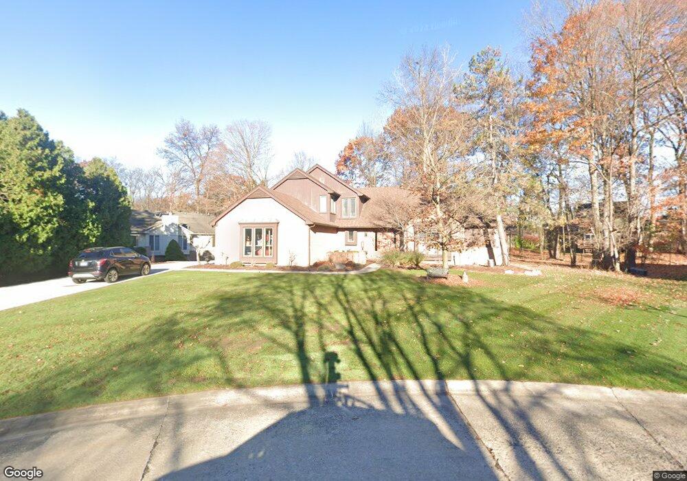 7534 Tiverton Ct, West Bloomfield, MI 48322 - photo 1