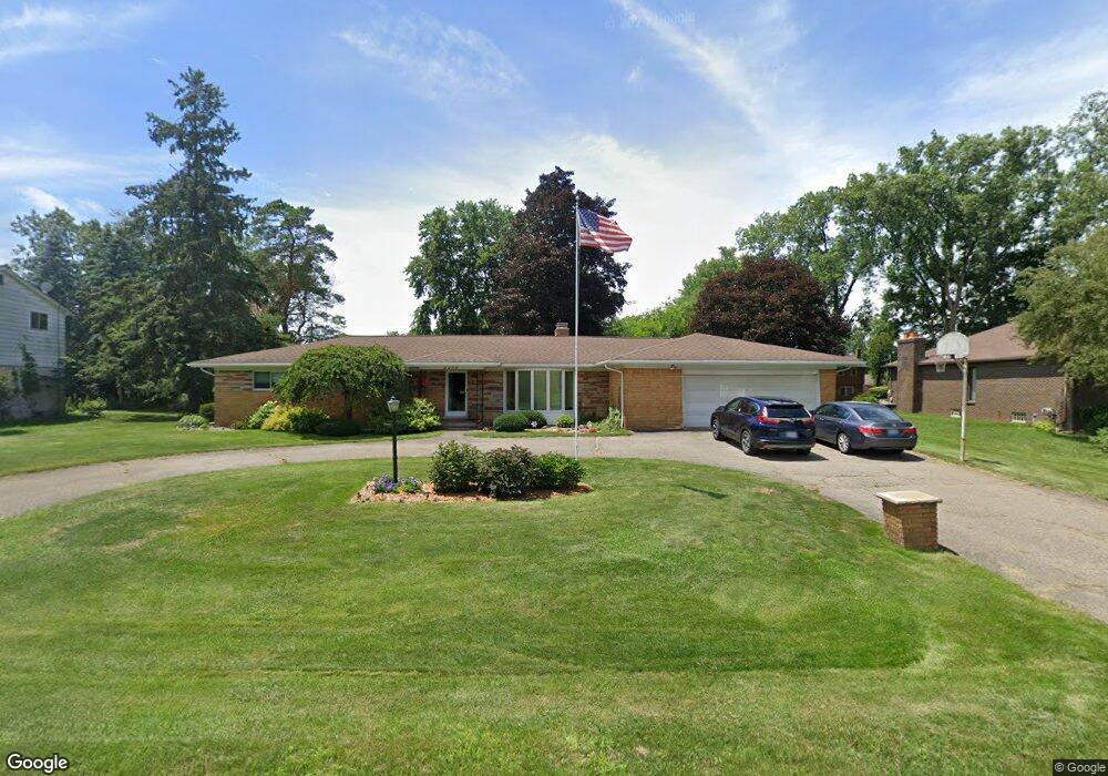 2250 Strader Dr, West Bloomfield, MI 48324 - photo 1