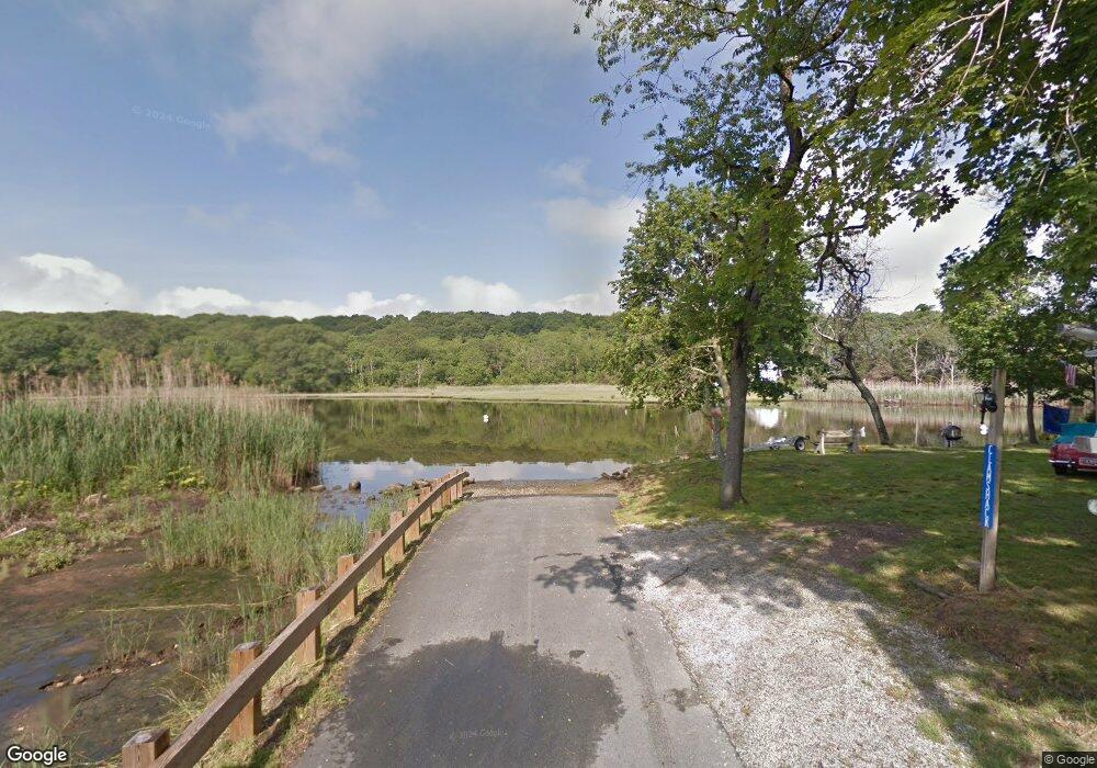 55 Pettaquamscutt Ave, Narragansett, RI 02882 - photo 1