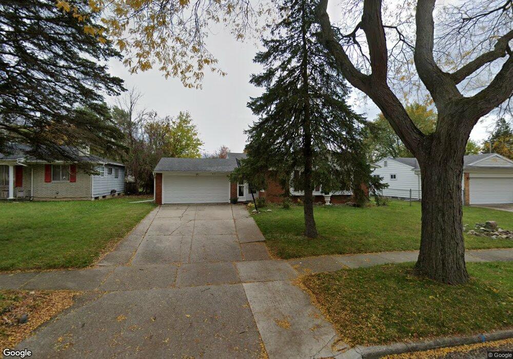 4137 Windward Dr, Lansing, MI 48911 - photo 1