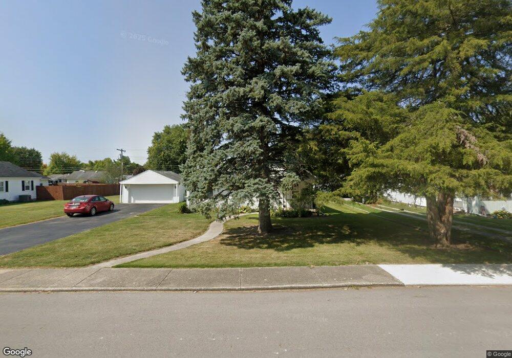 726 Maple St, Tipton, IN 46072 - photo 1