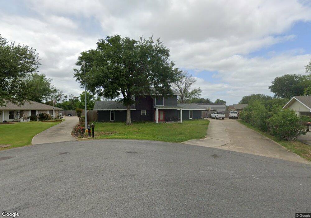 1530 N Greenfield Cir, Lake Charles, LA 70605 - photo 1