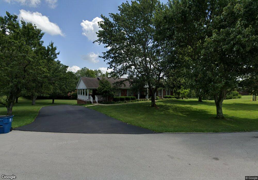 863 Roanoke Dr, Harrodsburg, KY 40330 - photo 1