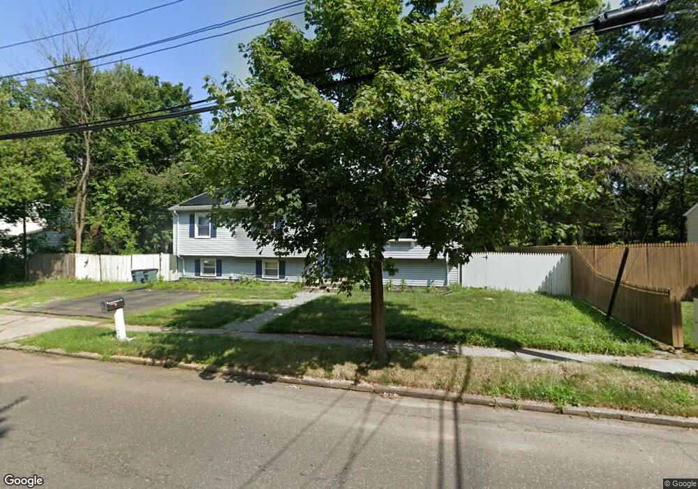 2 Meadowbrook Rd, West Haven, CT 06516 - photo 1