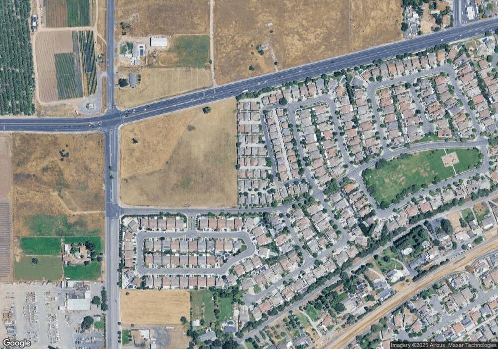 392 Carriage Ln, Oakdale, CA 95361 - photo 1