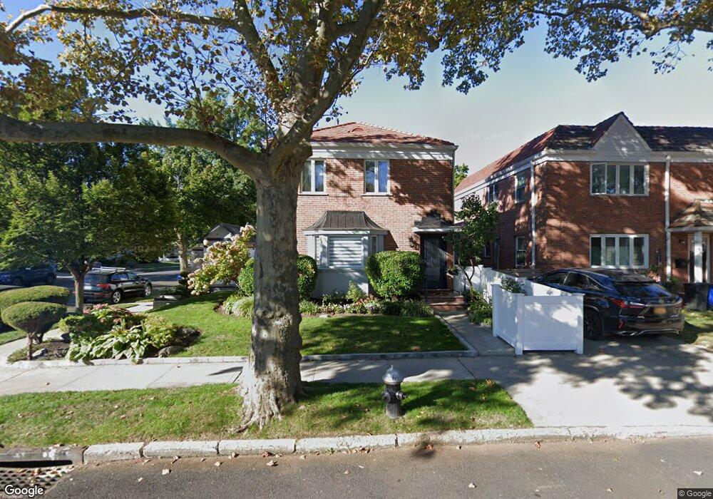 73-76 197th St unit A, Fresh Meadows, NY 11366 - photo 1