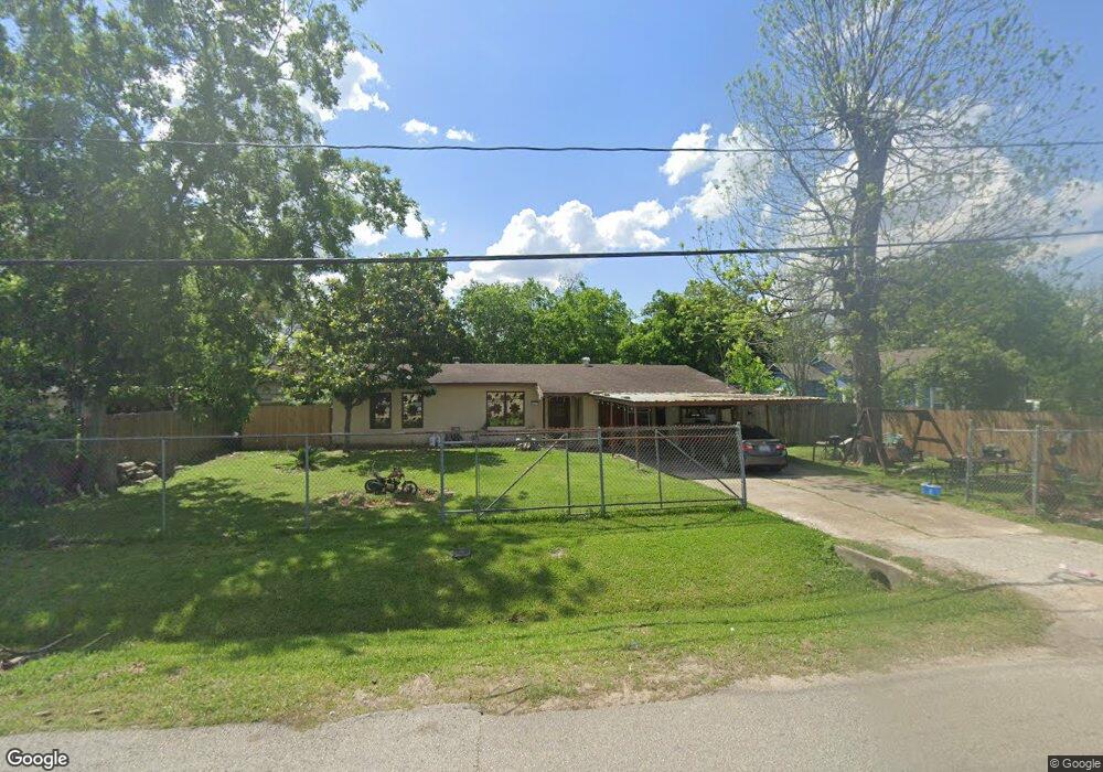 5217 Werner St, Houston, TX 77022 - photo 1