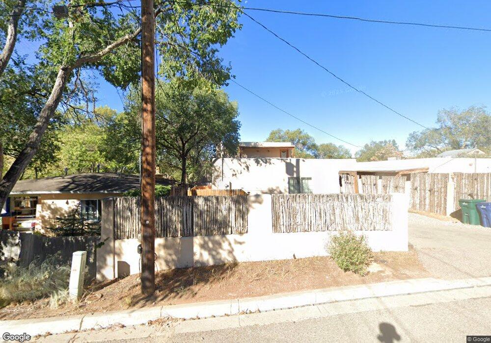 522 Juniper Dr, Santa Fe, NM 87501 - photo 1