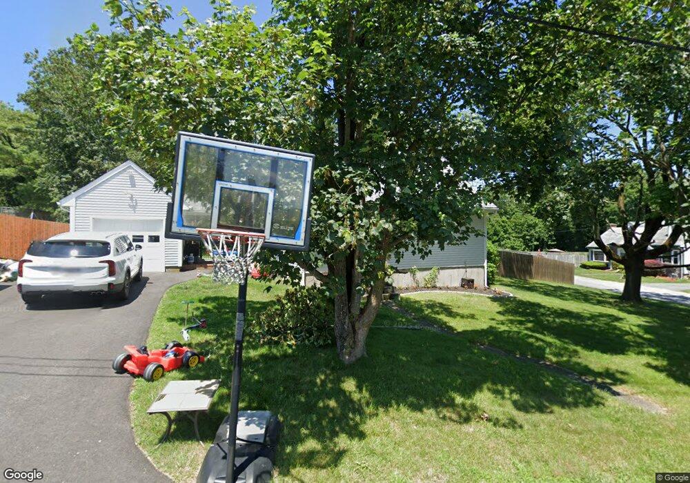 7 Bourne Rd, Swansea, MA 02777 - photo 1