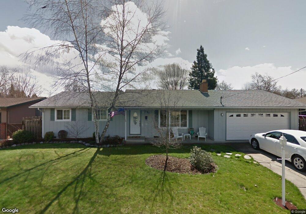 795 S 4th St, Central Point, OR 97502 - photo 1