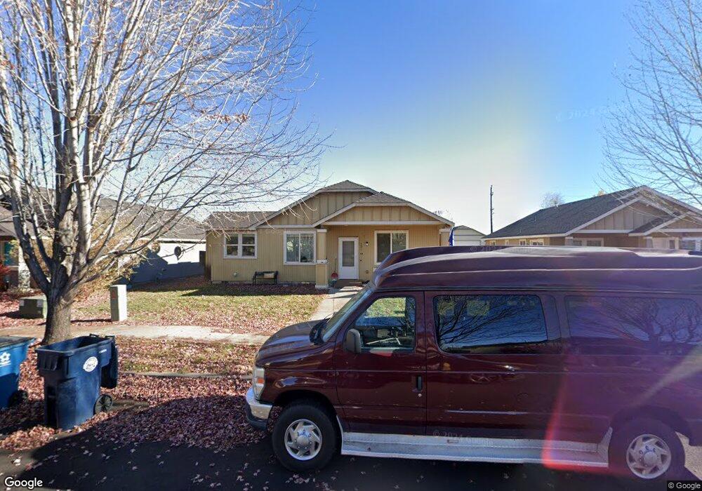 1332 NE 4th St, Redmond, OR 97756 - photo 1