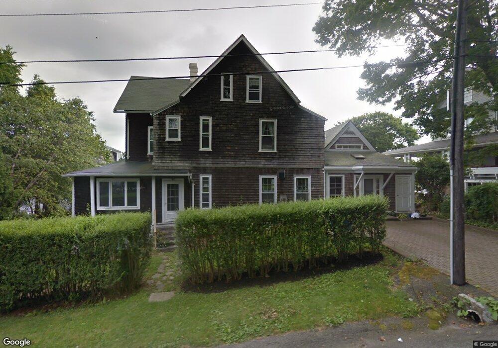 10 Walcott Ave, Jamestown, RI 02835 - photo 1