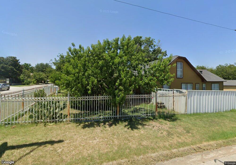2500 NW Loraine St, Fort Worth, TX 76106 - photo 1