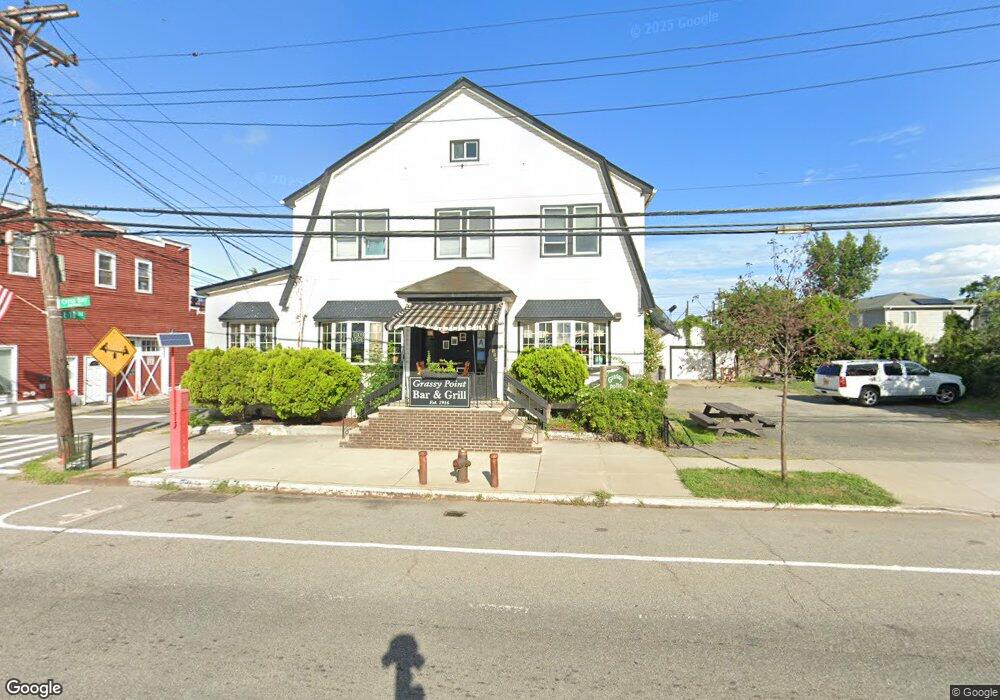 1802 Cross Bay Blvd, Broad Channel, NY 11693 - photo 1
