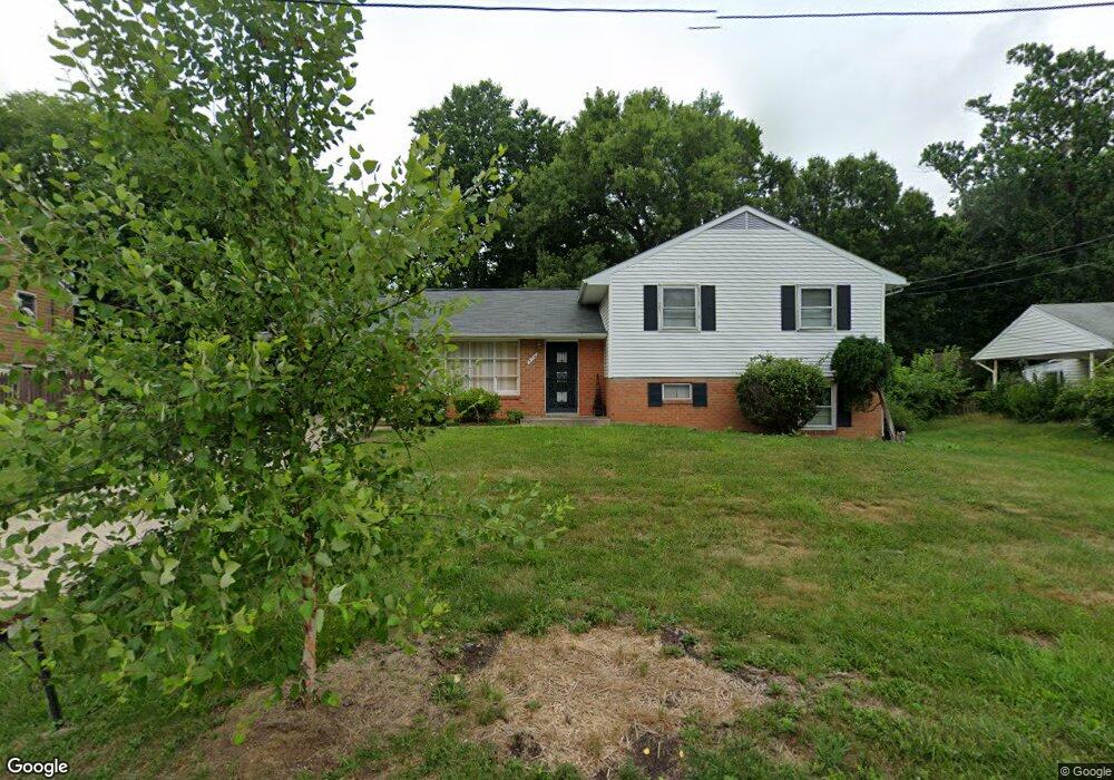 410 Millwoof Dr, Capitol Heights, MD 20743 - photo 1