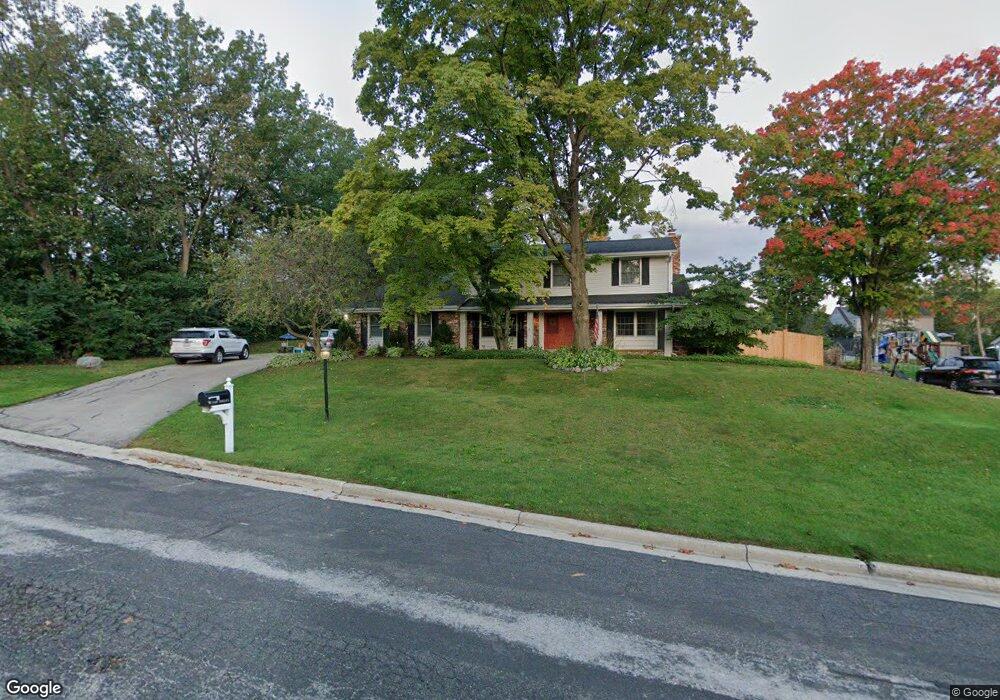 W160N8211 Old Orchard Ct, Menomonee Falls, WI 53051 - photo 1