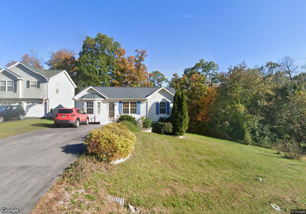 344 Longwood Dr, Bunker Hill, WV 25413 - photo 1